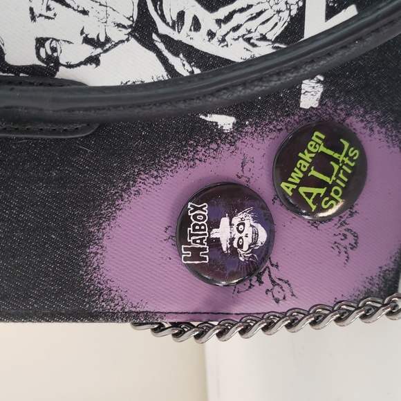 Loungefly Haunted Mansion Pocketbook - Picture 5 of 7